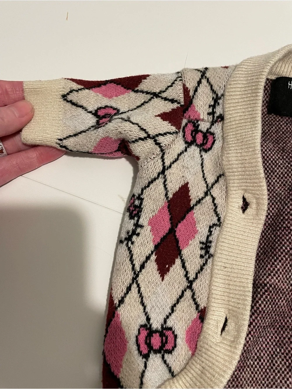 Forever 21 x Hello Kitty Collab Pet Cardigan Sweater Size XS Pink Fall Fashion